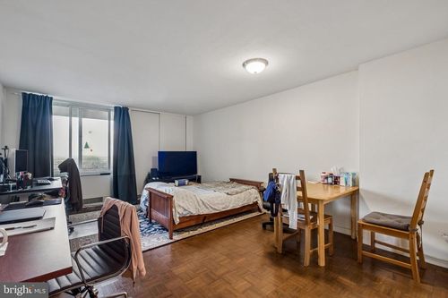 2415-604 S Washington Sq, PHILADELPHIA, PA, 19106-4129 | Card Image