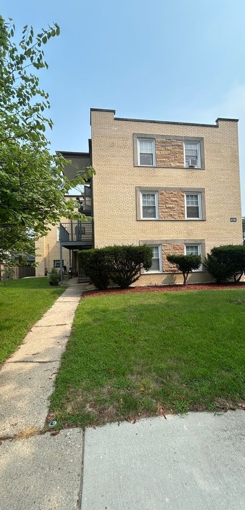 2a-7827 Niles Center Road, Skokie, IL, 60077 | Card Image