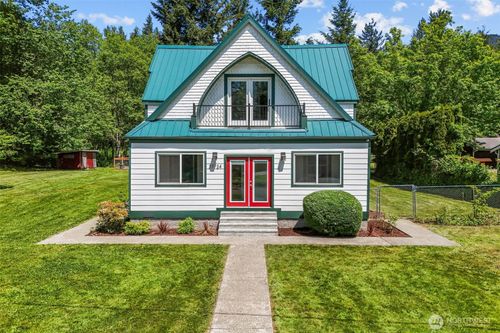 33724 Se Hudson Rd, Ravensdale, WA, 98051-8911 | Card Image