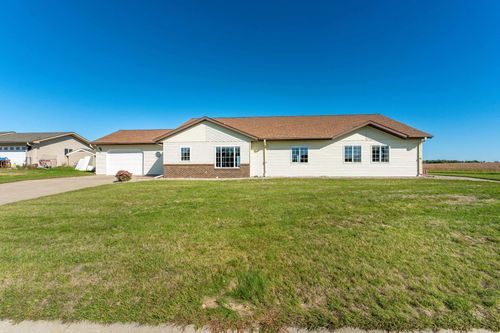 1110 2nd St Ne, Elbow Lake, MN, 56531-4608 | Card Image