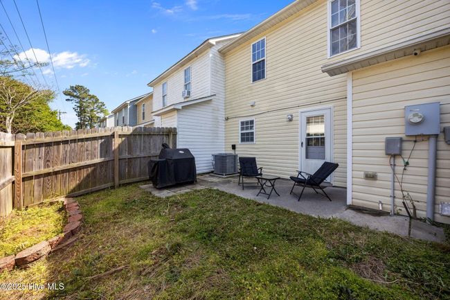 141 Apache Trl, Townhouse with 3 bedrooms, 3 bathrooms and null parking in Havelock NC | Image 20