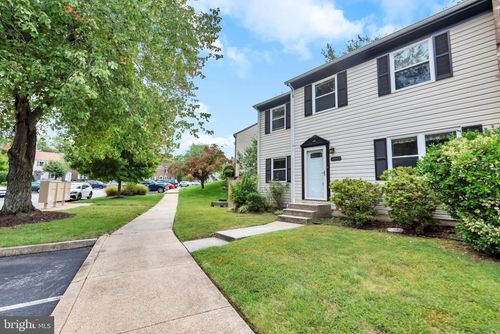 2043 Forest Hill Ln, CROFTON, MD, 21114-1850 | Card Image