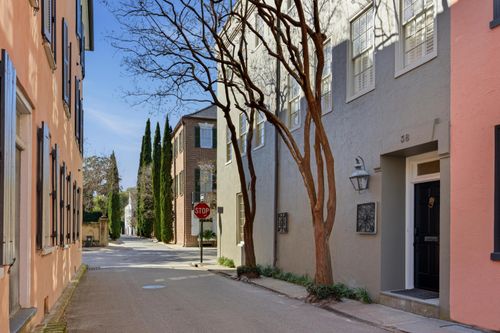 38 Elliott St, Charleston, SC, 29401-2529 | Card Image