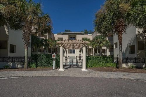 2530-2530 Boxwood Ln, Fernandina Beach, FL, 32034-6583 | Card Image