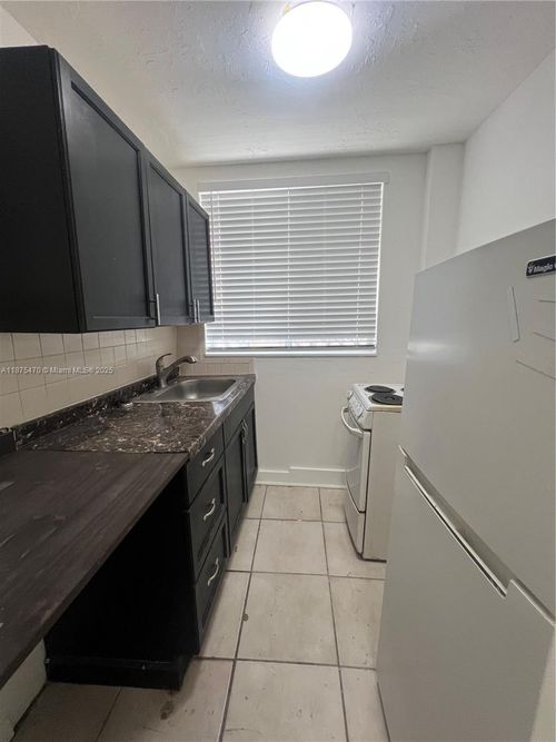 apt-1-1563 Sw 2nd St, Miami, FL, 33135-2101 | Card Image