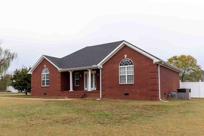 345 Cloverleaf Cir, House other with 3 bedrooms, 2 bathrooms and null parking in Killen AL | Image 3