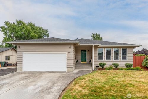 3937 Gardenia St, Longview, WA, 98632-4915 | Card Image