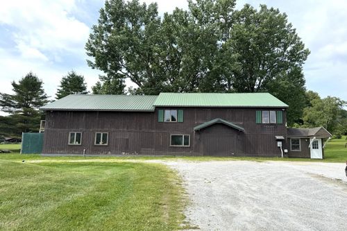2631 N Grove St, Rutland, VT, 05701-9290 | Card Image