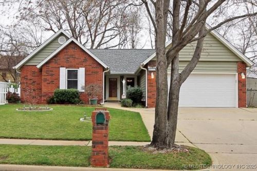 6223 Cedar Pl, Broken Arrow, OK, 74011-4163 | Card Image