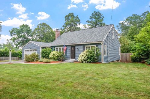 18 Dunbarton Dr, Nashua, NH, 03063-2015 | Card Image