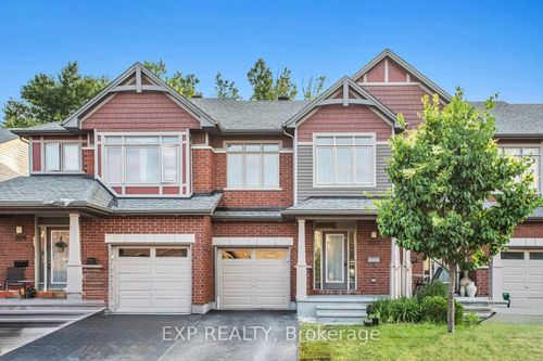 207 Vision St, Manotick, ON, K4M0B5 | Card Image