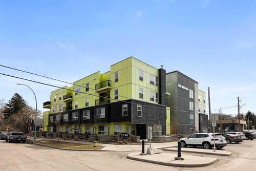 305 - 1740 9 Street Nw, Home with 3 bedrooms, 1 bathrooms and 1 parking in Calgary AB | Card Image