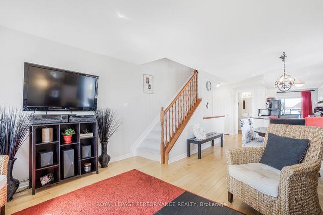 B - 433 Chapman Mills Dr, Condo with 2 bedrooms, 3 bathrooms and 1 parking in Nepean ON | Image 20