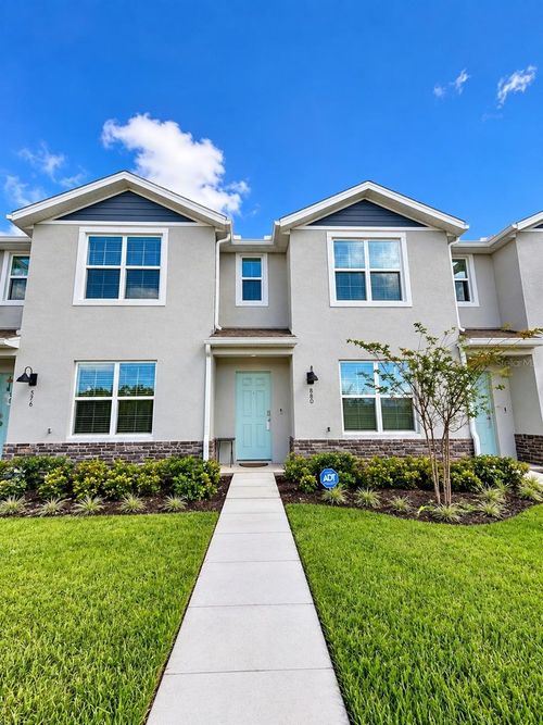 580 Preston Cove Dr, Saint Cloud, FL, 34771-8182 | Card Image