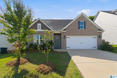 1061 Aronimink Dr, CALERA, AL, 35040-4008 | Card Image