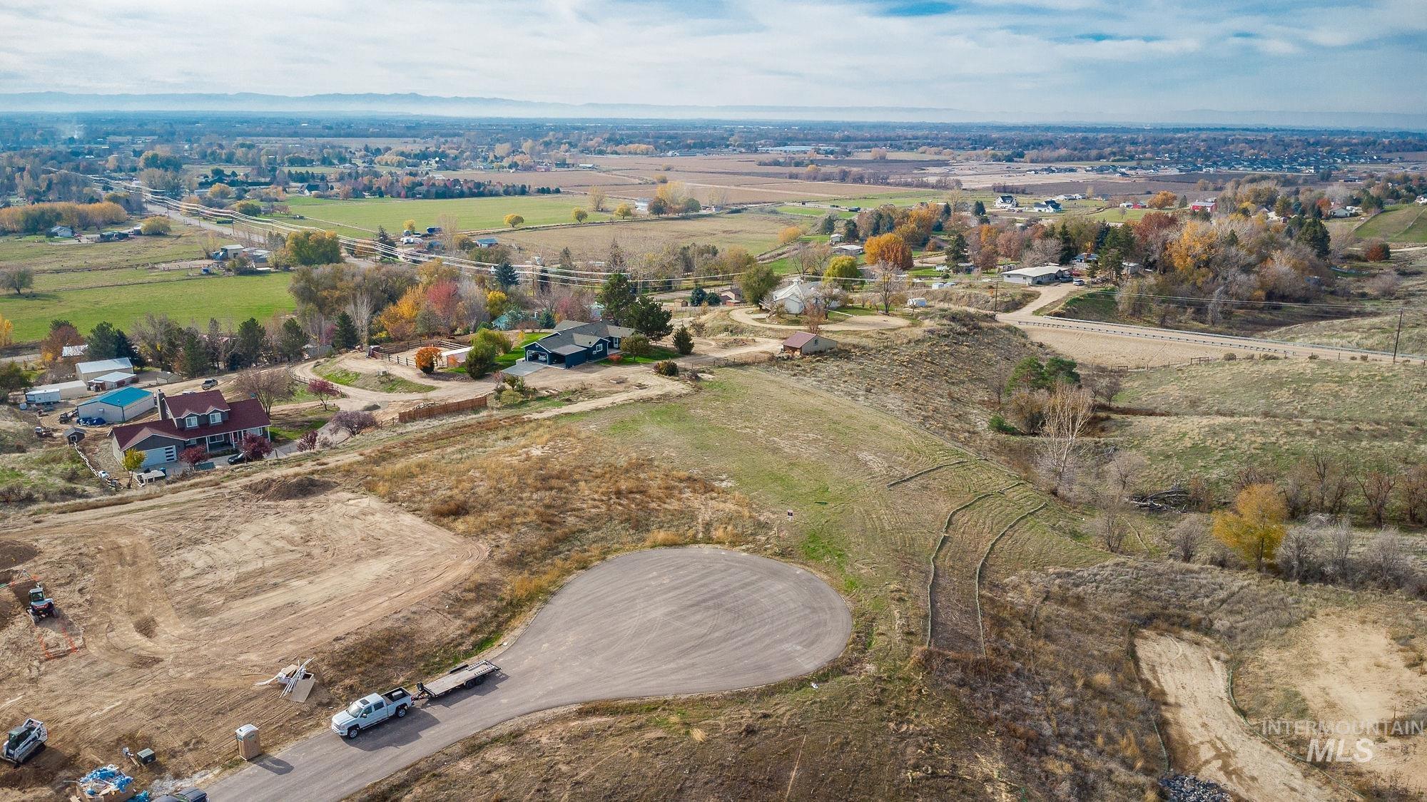 Double Shot Hollow Ln, Middleton, ID 83644