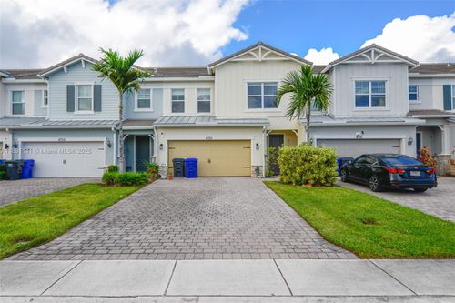 4735 Eucalyptus Dr, Hollywood, FL, 33021-7061 | Card Image