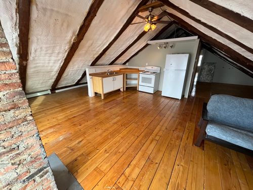 e-715 Hudson Ave, Stillwater, NY, 12170-7742 | Card Image