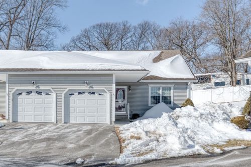 41-41 Oakhill Cir, Chicopee, MA, 01020-3714 | Card Image