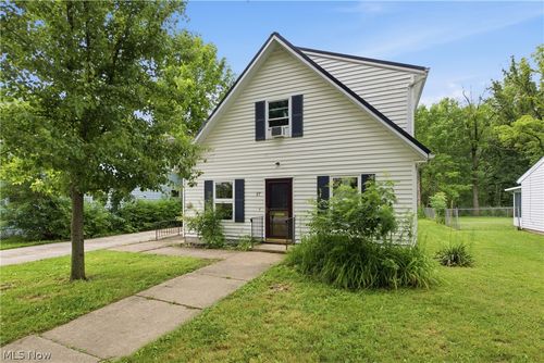 27 Union St, Oberlin, OH, 44074-1020 | Card Image