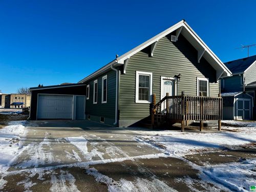 203 W Washington Street, Elk Point, SD, 57025 | Card Image