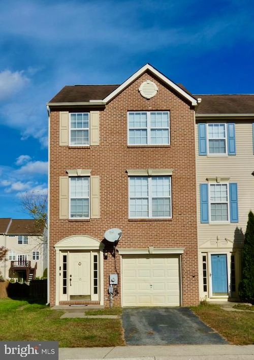 15 Wicklow Rd, BEAR, DE, 19701-6347 | Card Image