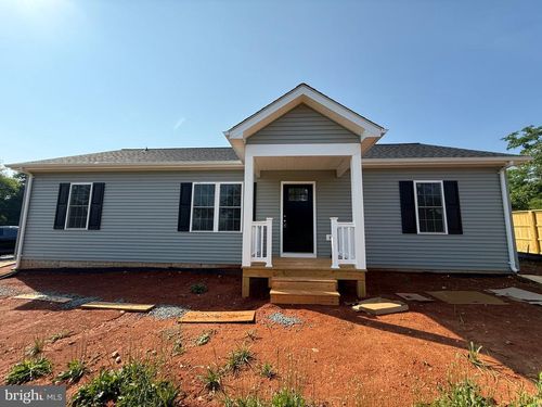 33 Barrington Dr, STANARDSVILLE, VA, 22973-2183 | Card Image