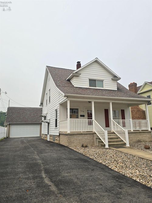 128 N Wilson Ave, Fremont, OH, 43420-2262 | Card Image