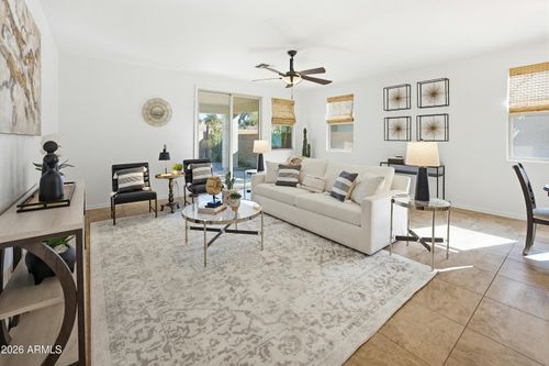 7239 N 89th Dr, Glendale, AZ, 85305-1606 | Card Image