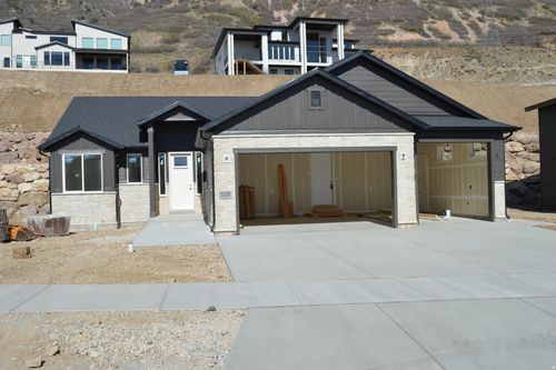 215-3038 Mountain Rd, North Ogden, UT, 84414-1928 | Card Image