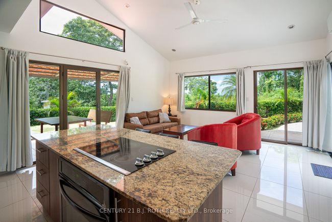 1 Estrella Gallery Avenue, Condo with 2 bedrooms, 2 bathrooms and 4 parking in Costa Rica ON | Image 6