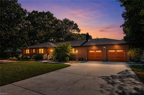 1637 Wakefield Drive, Virginia Beach, VA, 23455 | Card Image