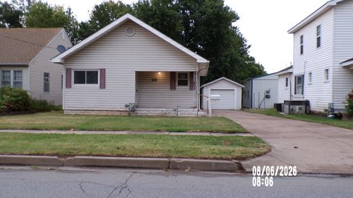 1217 N A St, Wellington, KS, 67152-4317 | Card Image