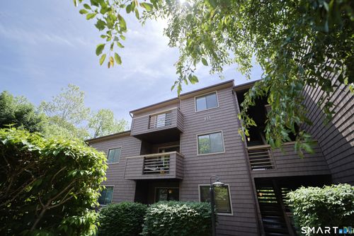 23a6-166 Old Brookfield Road, Danbury, CT, 06811 | Card Image