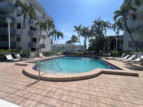 504-1801 S Treasure Dr, North Bay Village, FL, 33141-4558 | Card Image