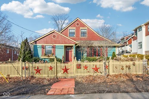 170 N 6th St, Zionsville, IN, 46077-1353 | Card Image