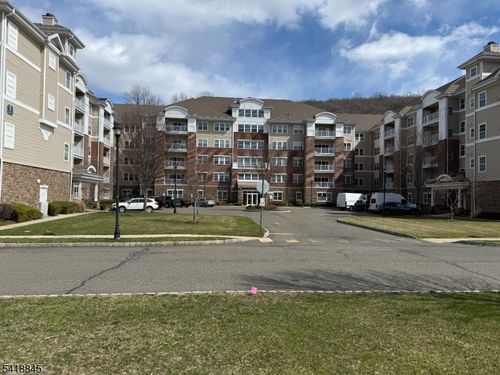 1118 Warrens Way, Wanaque, NJ, 07465-1661 | Card Image
