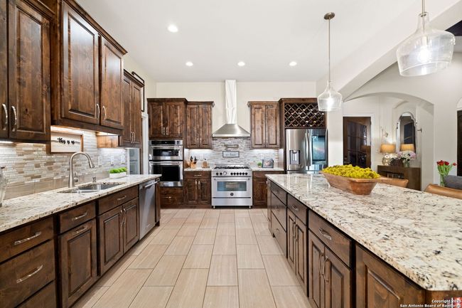 23119 Edens Cyn, House other with 5 bedrooms, 4 bathrooms and null parking in San Antonio TX | Image 14
