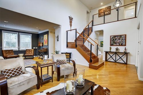 3989 Pinewood Ln, Weston, FL, 33331-3813 | Card Image