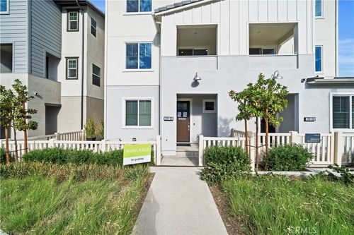 2590 Sprout Ln, Corona, CA, 92883-3671 | Card Image