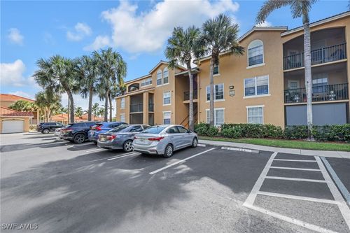2304-8635 River Homes Ln, BONITA SPRINGS, FL, 34135-4368 | Card Image