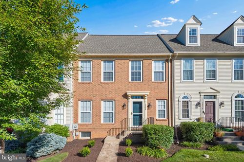 3008 Sanctuary Ln, FREDERICK, MD, 21701-6804 | Card Image