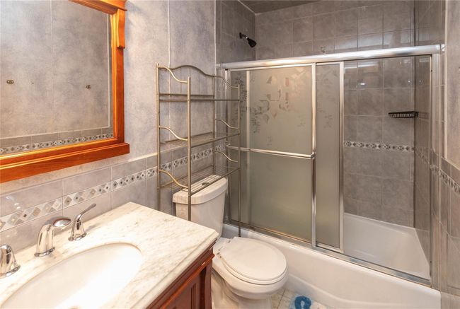 Updated hallway bath. | Image 14