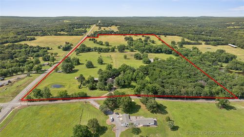 1904 N County Line Rd E, Fort Gibson, OK, 74434-7603 | Card Image