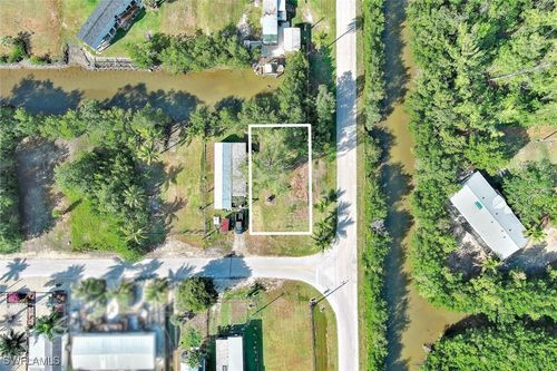 104 Egret Ln, EVERGLADES CITY, FL, 34139 | Card Image