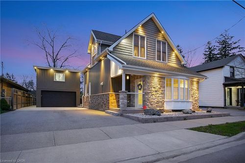 115 Northumberland St, Ayr, ON, N0B1E0 | Card Image