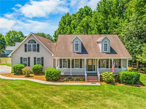 1184 Kingsway Dr, Salisbury, NC, 28146-7167 | Card Image