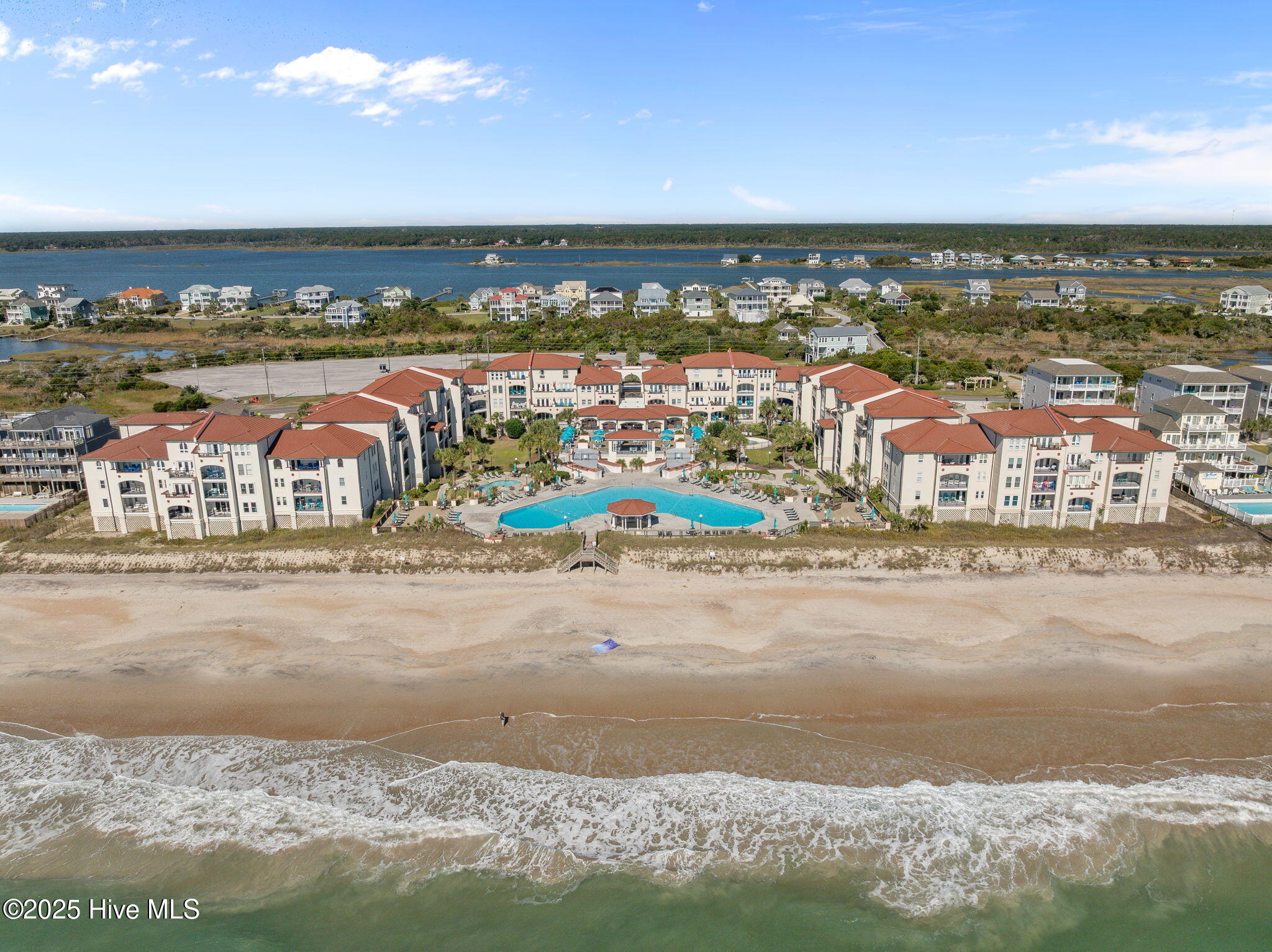 Residential in North Topsail Beach 2
