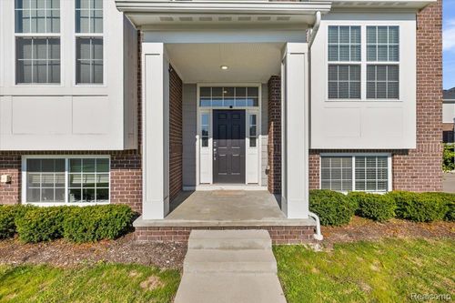 49533 Lantern Way, Canton, MI, 48188-2942 | Card Image