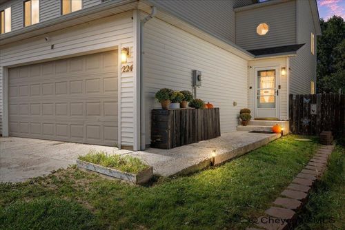 224 Abby Rd, Cheyenne, WY, 82007-2276 | Card Image
